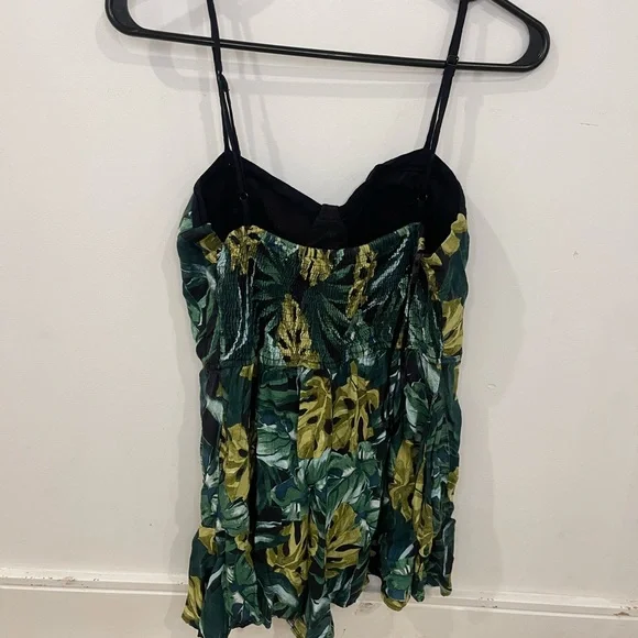 Romper - Picture 2 of 2